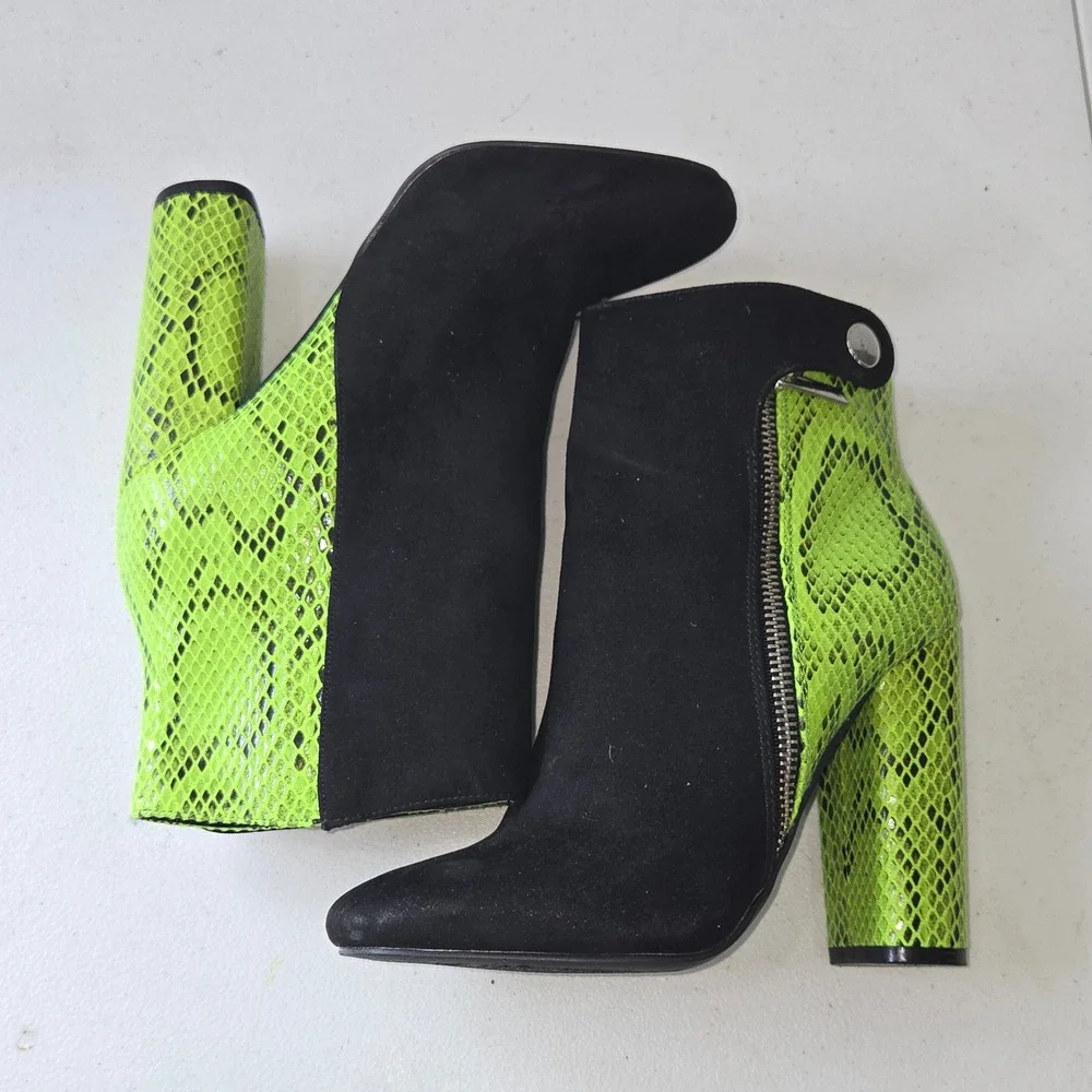 Shoedazzle Yalah Womens 6 Black Neon Green Snakeskin Block Heel Ankle Booties
